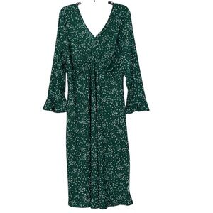 ⚡️ 3 for $20 ⚡️ Wednesday’s Girl Long Sleeve Green Floral Midi Dress, NWT